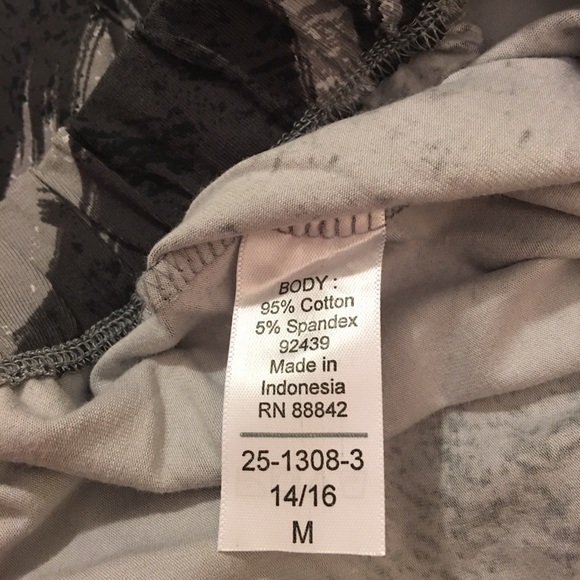Roaman’s • Brushstroke Print Legging - Picture 7 of 7